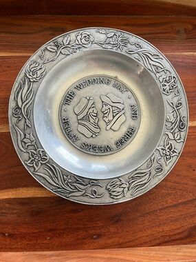VINTAGE WILTON ARMETALE PLATE
